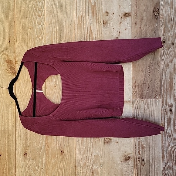 Free People Size Small Pomegranate Wine Saffron Open Back Sweater NWT - Picture 1 of 8
